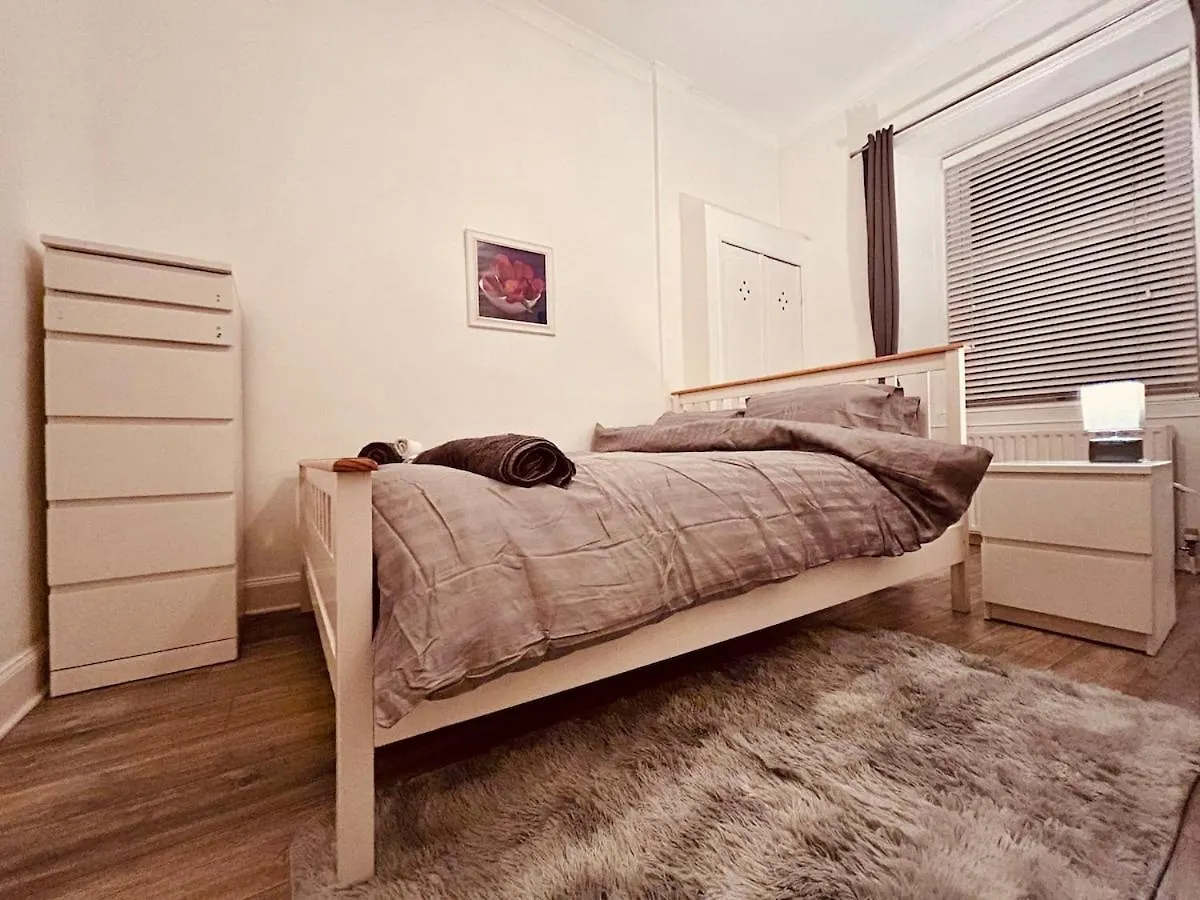 Edinburgh Attractions Retreat Apartment