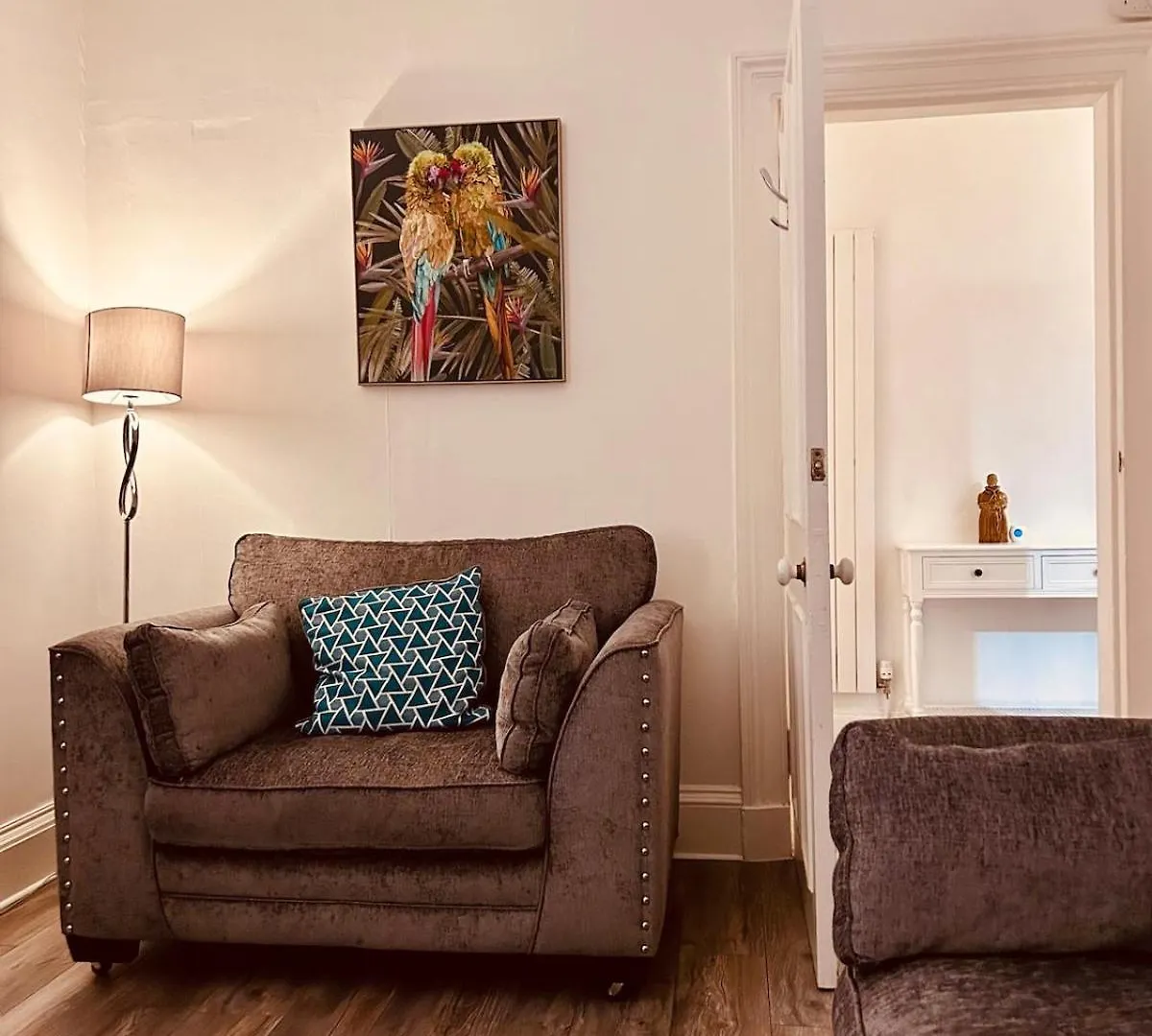 Edinburgh Attractions Retreat Apartment