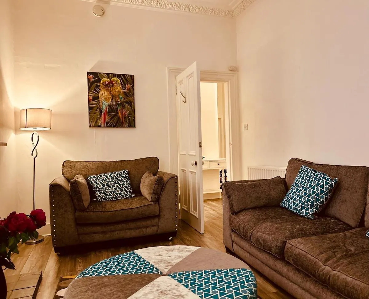 Edinburgh Attractions Retreat Apartment