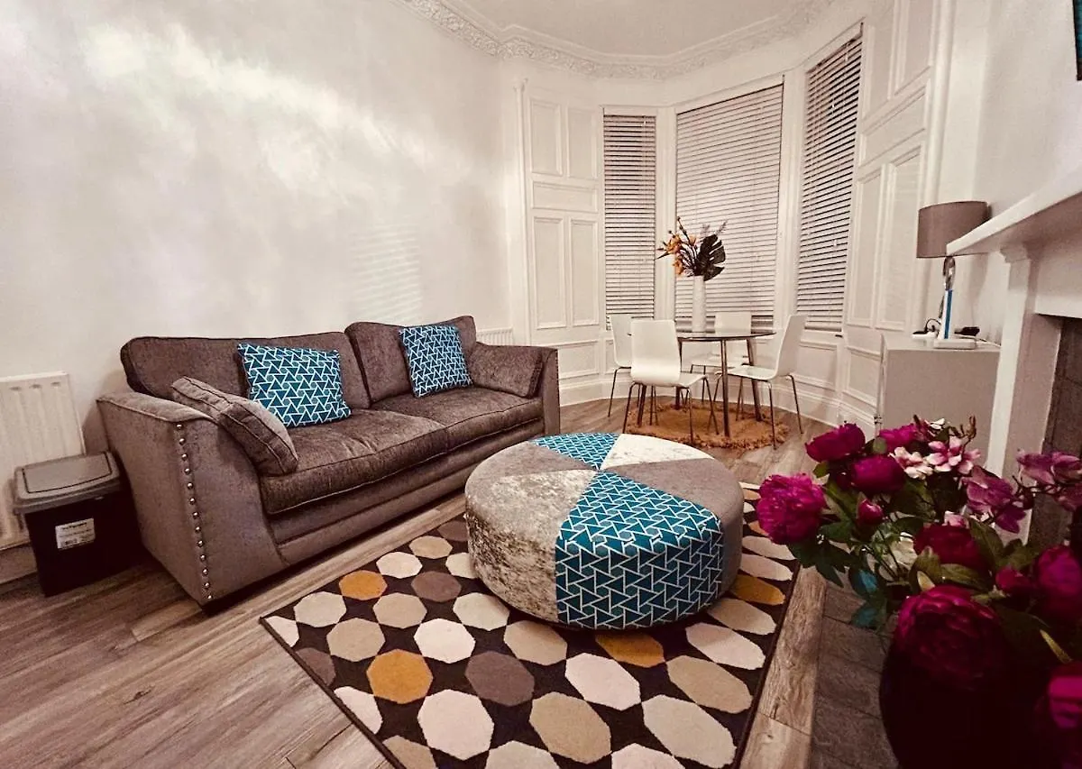 Edinburgh Attractions Retreat Apartment